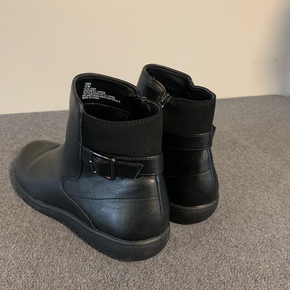 Flex Step size 10 bootie - Picture 3 of 6